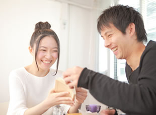 デートに